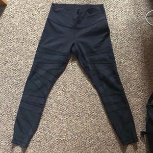 black lulu leggings